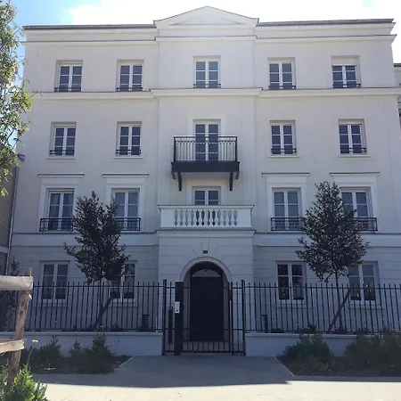 Apartman Nova2 - Studio 15min Disneyland - Parking&wifi *