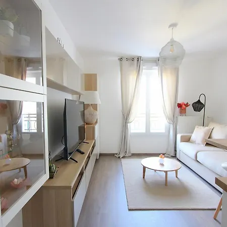 Apartman Nova2 - Studio 15min Disneyland - Parking&wifi